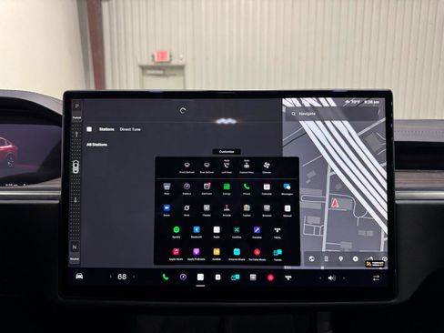 Used 2023 Tesla Model X image 40