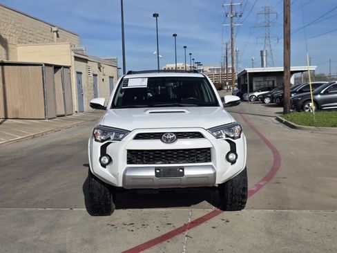 Used 2016 Toyota 4Runner Trail Premium image 2