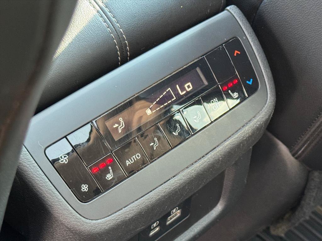 Certified 2024 Nissan Pathfinder SL w/ SL Premium Package FWD image 14