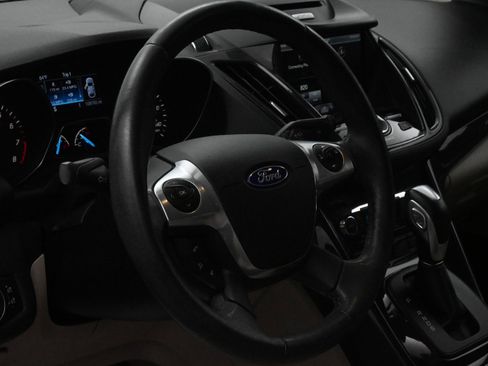 Used 2015 Ford Escape Titanium FWD image 16