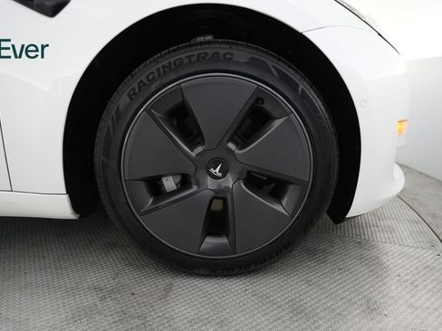 Used 2021 Tesla Model 3 Standard Range Plus RWD image 20