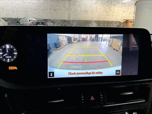 Used 2023 Lexus ES 300h w/ Premium Package image 23