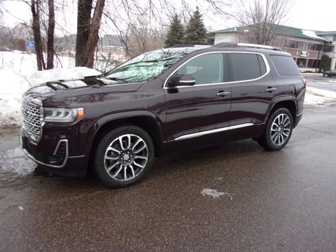 Used 2021 GMC Acadia Denali w/ Denali Ultimate Package image 1