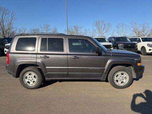 Used 2017 Jeep Patriot Sport w/ Power Value Group image 5