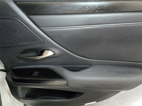 Certified 2023 Lexus ES 350 w/ Premium Package image 23