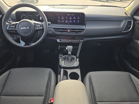 New 2026 Kia Seltos EX image 12