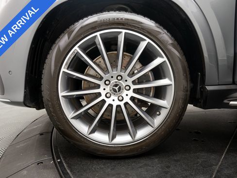 Used 2024 Mercedes-Benz GLE 350 4MATIC w/ AMG Line Exterior image 29