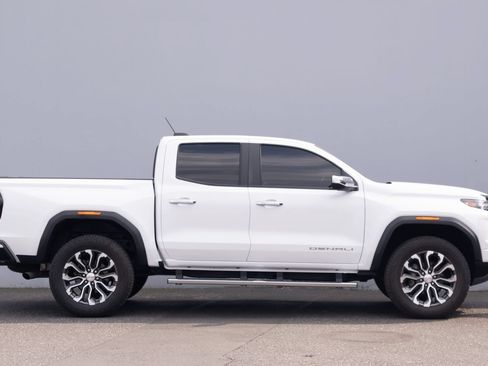 Used 2023 GMC Canyon Denali AWD/4WD image 30