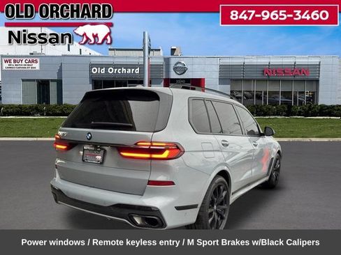 Used 2023 BMW X7 xDrive40i w/ M Sport Package AWD/4WD image 7