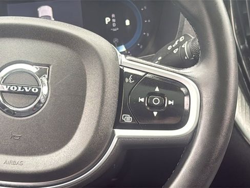 Certified 2025 Volvo XC60 B5 Plus image 11