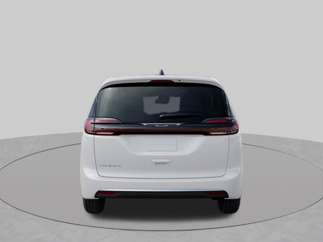 New 2027 Chrysler Pacifica Select FWD image 7