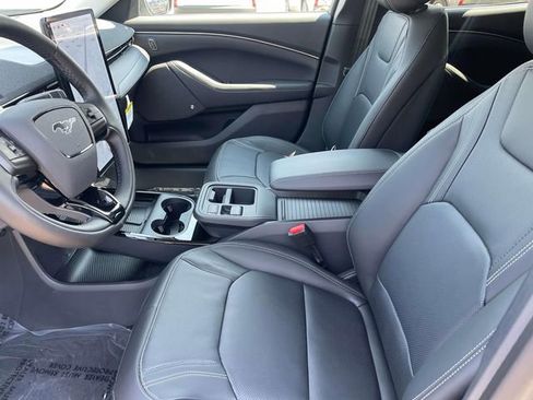 New 2025 Ford Mustang Mach-E Premium image 18