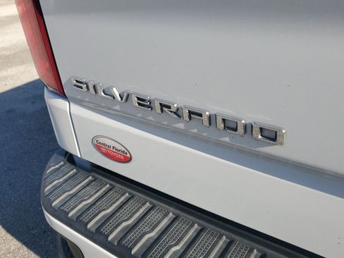 Used 2022 Chevrolet Silverado 1500 RST image 5