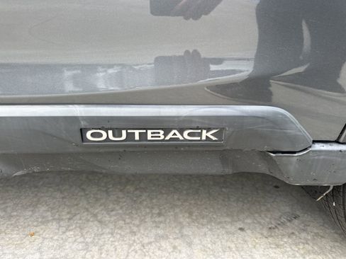 Used 2020 Subaru Outback Limited w/ Popular Package #2 image 11