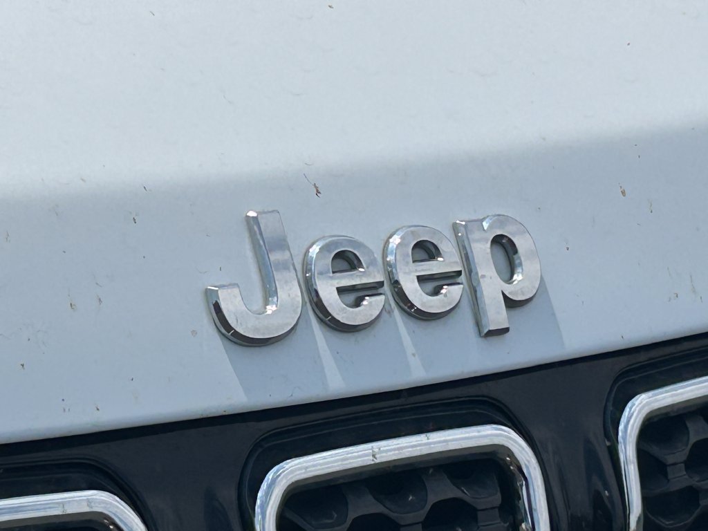 Used 2023 Jeep Compass Limited AWD/4WD image 10
