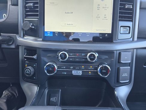 Used 2025 Ford F150 XLT w/ Equipment Group 301A Standard image 18