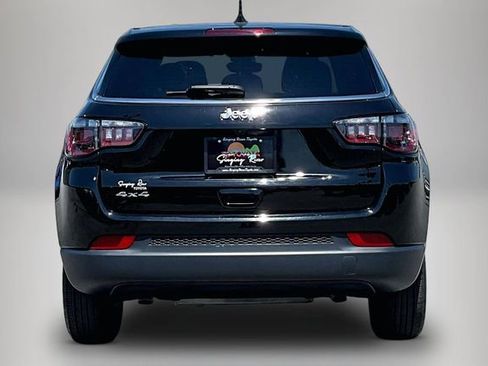 Used 2025 Jeep Compass Sport w/ Mopar Graphics Package AWD/4WD image 6