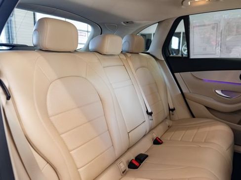 Used 2021 Mercedes-Benz GLC 300 4MATIC image 30