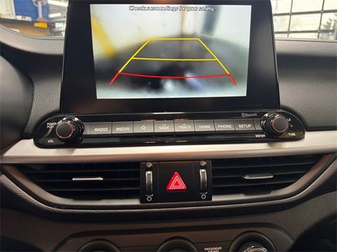 Used 2020 Kia Forte LXS image 15