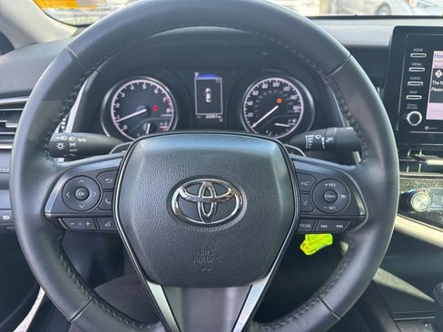 Used 2024 Toyota Camry SE image 14