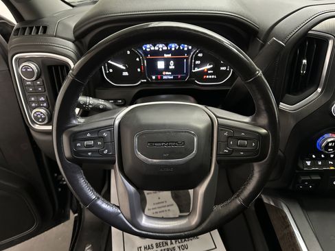 Used 2022 GMC Sierra 3500 Denali w/ Denali Black Diamond Edition image 34