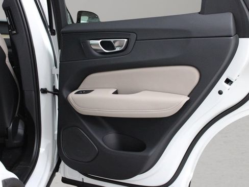 New 2026 Volvo XC60 B5 Core AWD/4WD image 29