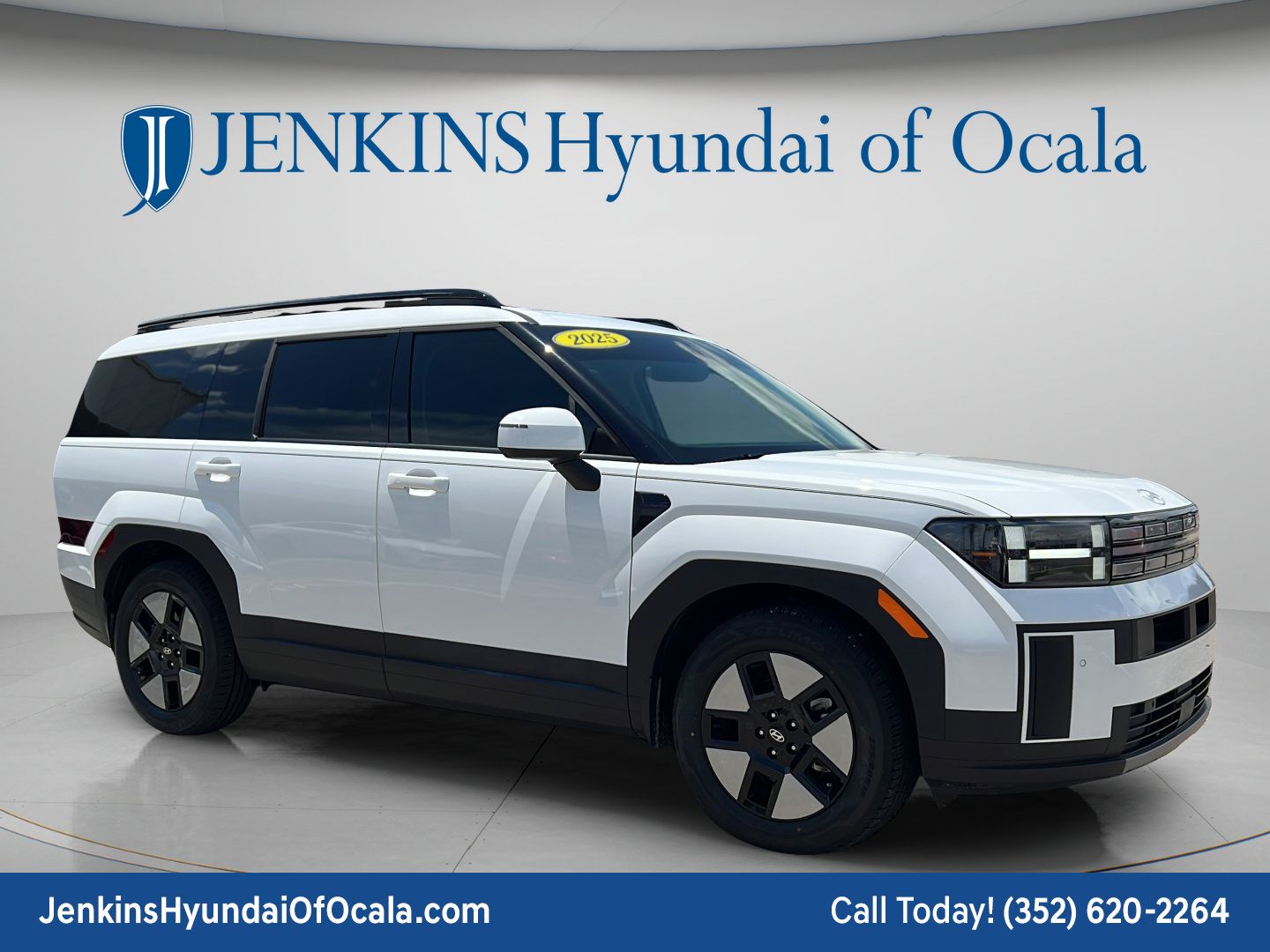 Certified 2025 Hyundai Santa Fe SEL FWD image 1