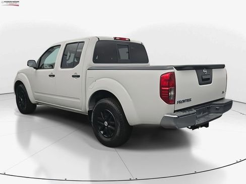 Used 2019 Nissan Frontier SV image 7