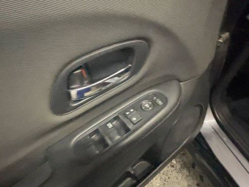 Used 2019 Honda HR-V Sport image 31