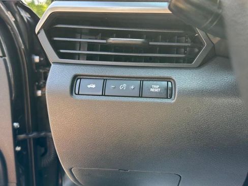 Used 2021 Nissan Altima 2.5 SV FWD image 22