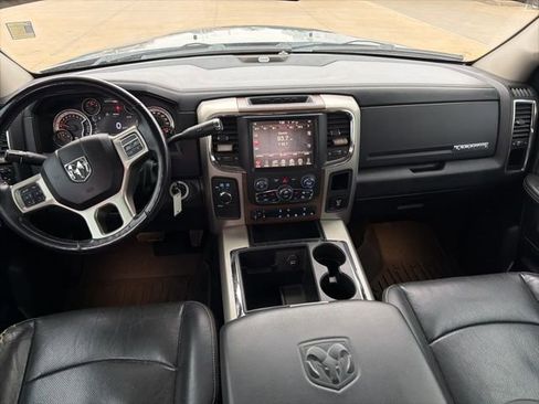 Used 2014 RAM 2500 Laramie w/ Black Appearance Group image 9