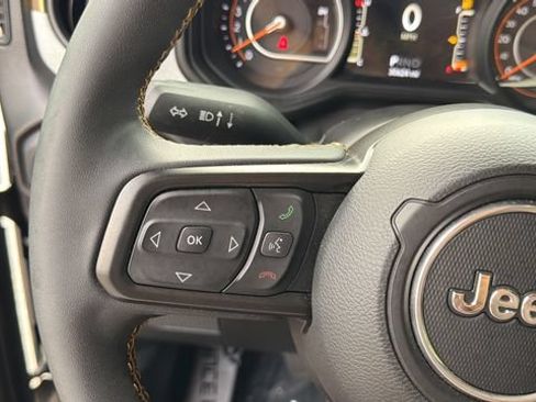Used 2024 Jeep Wrangler Unlimited Sport AWD/4WD image 22
