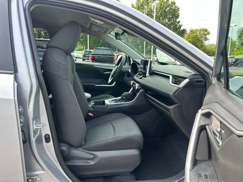 Used 2024 Toyota RAV4 XLE FWD image 17