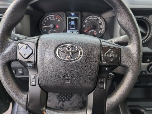 Used 2022 Toyota Tacoma SR image 16