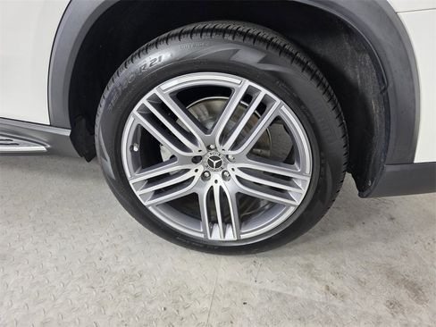 Certified 2022 Mercedes-Benz GLS 450 4MATIC image 19
