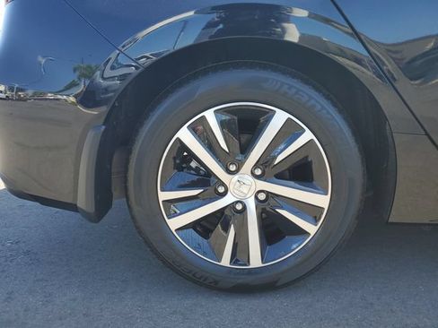 Certified 2023 Honda Civic LX image 5