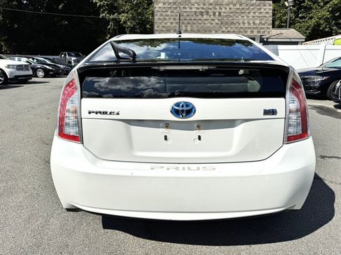 Used 2014 Toyota Prius Four image 6