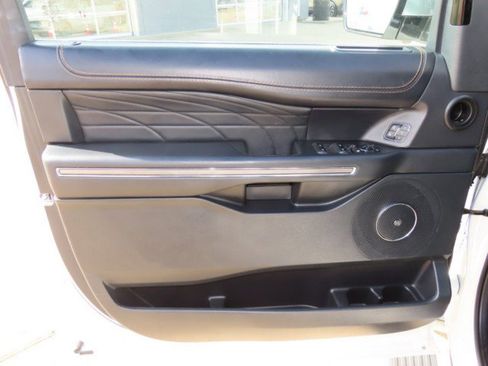 Used 2022 Ford Expedition Max Platinum image 23