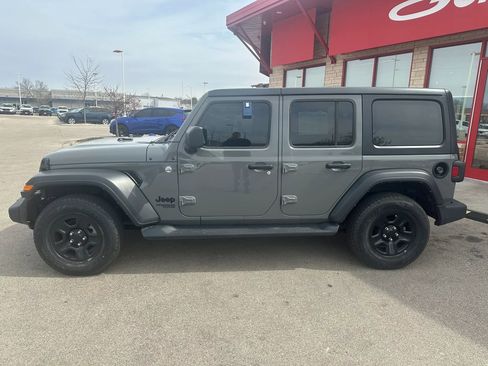 Used 2021 Jeep Wrangler Unlimited Sport AWD/4WD image 8