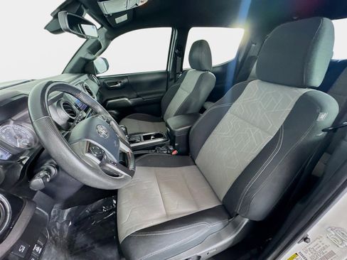Used 2023 Toyota Tacoma TRD Sport w/ Advanced Technology Package AWD/4WD image 12