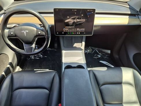 Used 2023 Tesla Model Y Long Range AWD/4WD image 29