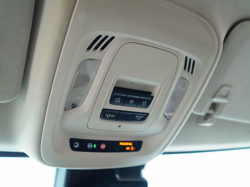 Used 2023 Buick Envision Essence FWD image 30