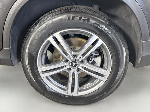Used 2020 Mercedes-Benz GLC 300 image 37