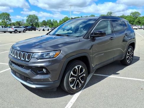 Used 2023 Jeep Compass Limited AWD/4WD image 1