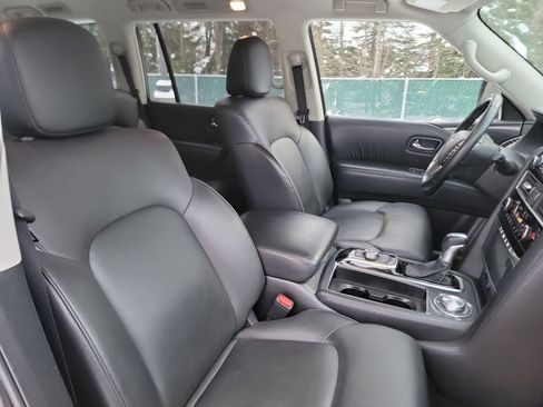 Used 2023 Nissan Armada SV image 19