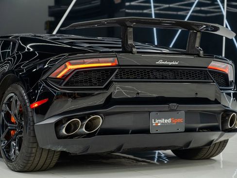 Used 2019 Lamborghini Huracan LP 580-2 image 14