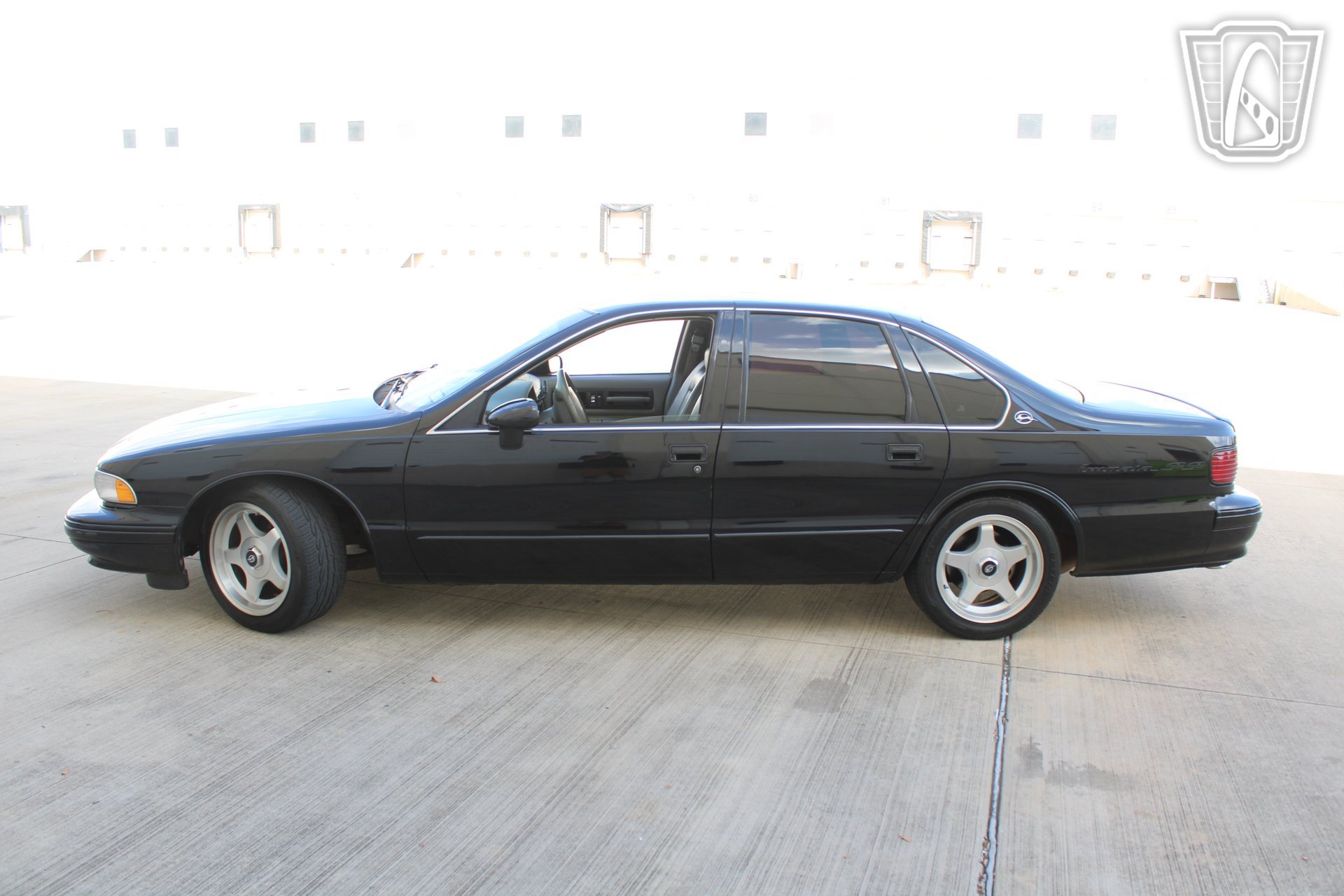 Used 1994 Chevrolet Caprice SS RWD image 22