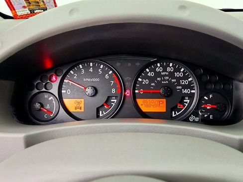 Used 2017 Nissan Frontier SV w/ SV Value Truck Package AWD/4WD image 13