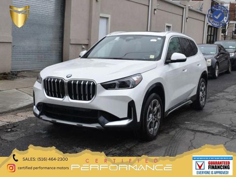 Used 2025 BMW X1 xDrive28i AWD/4WD image 1