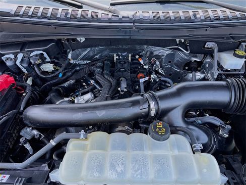 Used 2022 Ford Expedition Platinum image 31